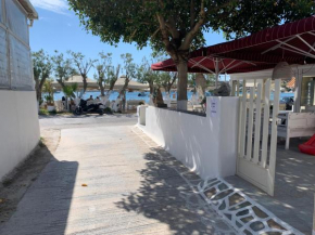 studio apartment Violetta at Livadia beach